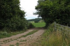 11b.Woodford-Farm-Accomodation-Bridge-East