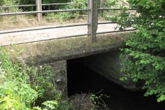 21.Woodford-Farm-Accomodation-Bridge-Downstream-Face