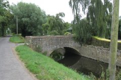 32.-Shotts-Farm-Accomodation-Bridge-Downstream-Arch