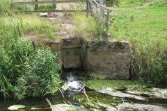 52.-Drainage-sluice-downstream-from-Frogmore-Rhyne