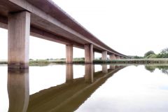 2.-M5-Motorway-Bridge-as-seen-by-boat-17