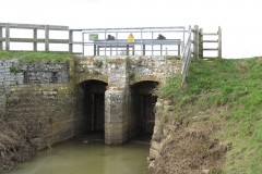 1.-Gravity-Outfall-with-River-Parrett-5