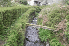6. Looking upstream from Highercombe Bridge