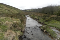 104. Flowing below Horsen Farm